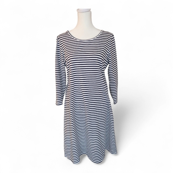 Duffield Lane Dresses & Skirts - Duffield Lane "Chase" Striped A-Line Dress - Sianature Stretch Cotton M